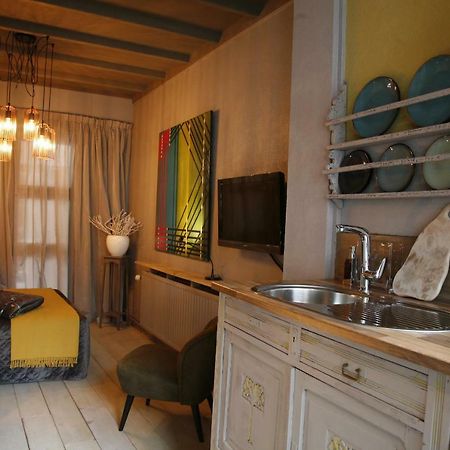 Downtown46 Bed and Breakfast Bergen op Zoom Exteriör bild