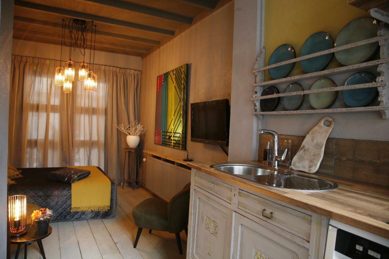 Downtown46 Bed and Breakfast Bergen op Zoom Exteriör bild
