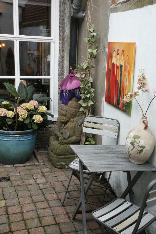 Downtown46 Bed and Breakfast Bergen op Zoom Exteriör bild